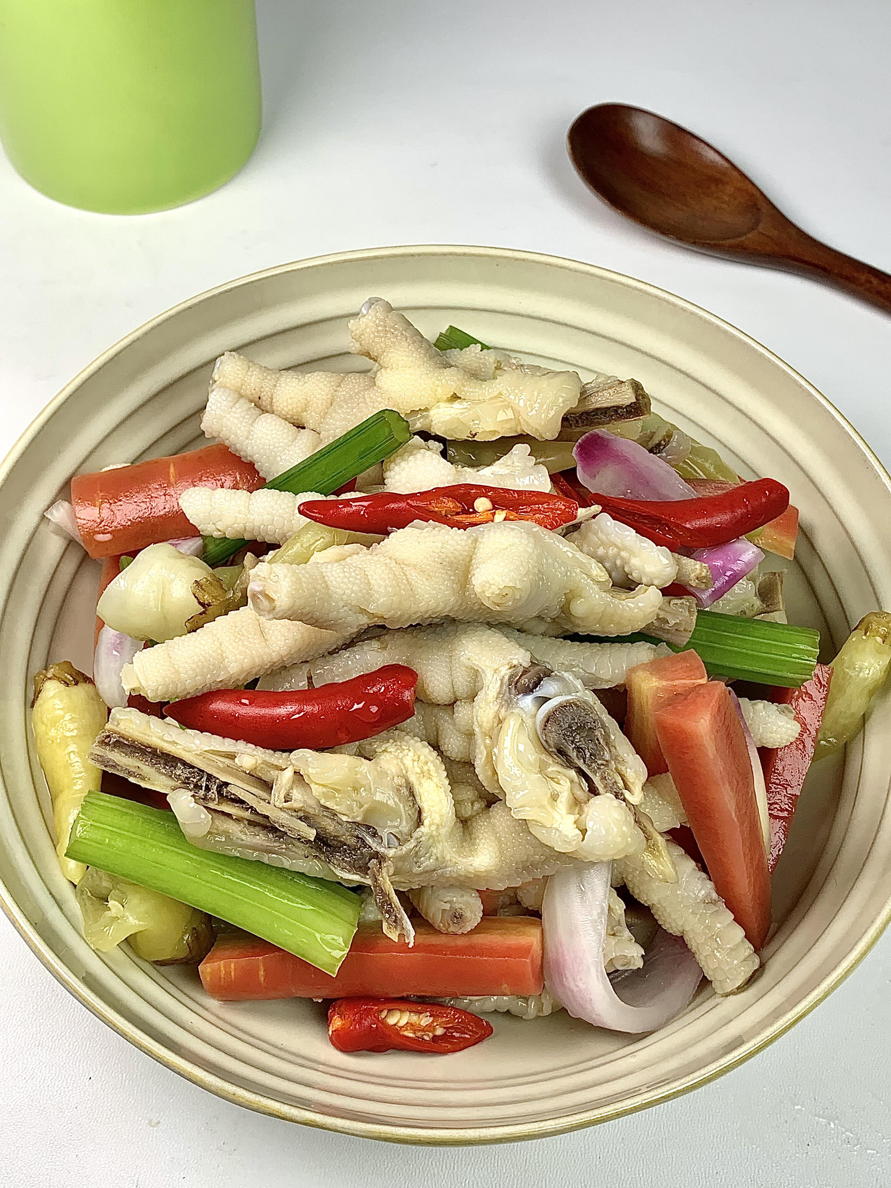 泡椒凤爪｜酸辣开胃，追剧神器太解馋谁懂啊！追剧的时候就缺这道泡椒凤爪😭酸辣