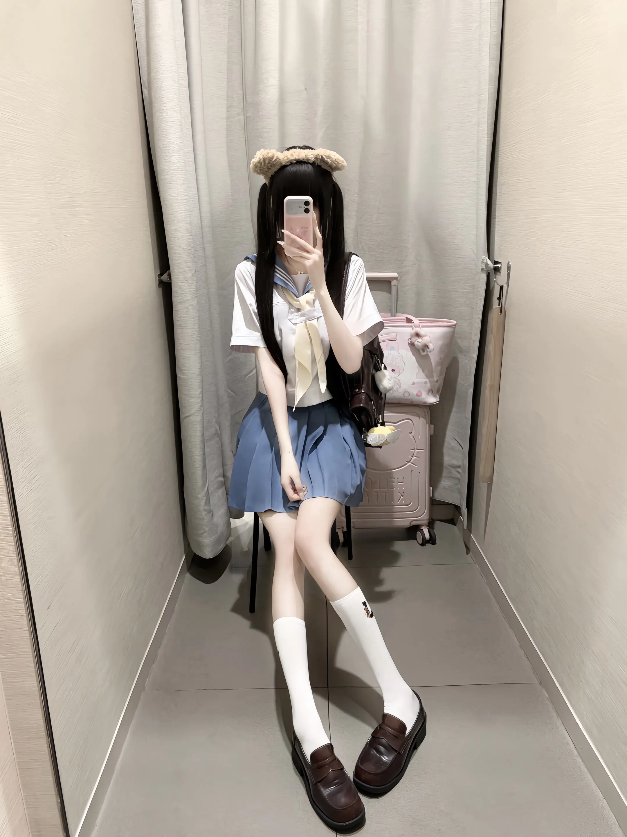 想逃离这个世界 却发现还有一个你