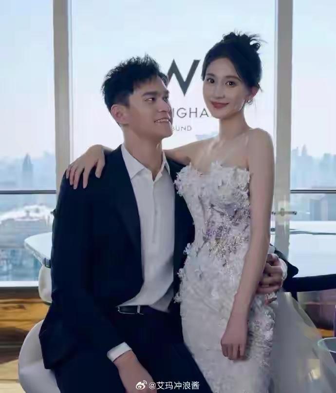 孙杨眼光太毒了！妻子张豆豆穿婚纱美如明星，这颜值不愧是“体操女神”运动员孙杨游