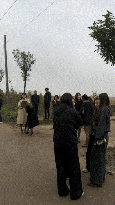 大环境不好，第一批放假的已经到家……