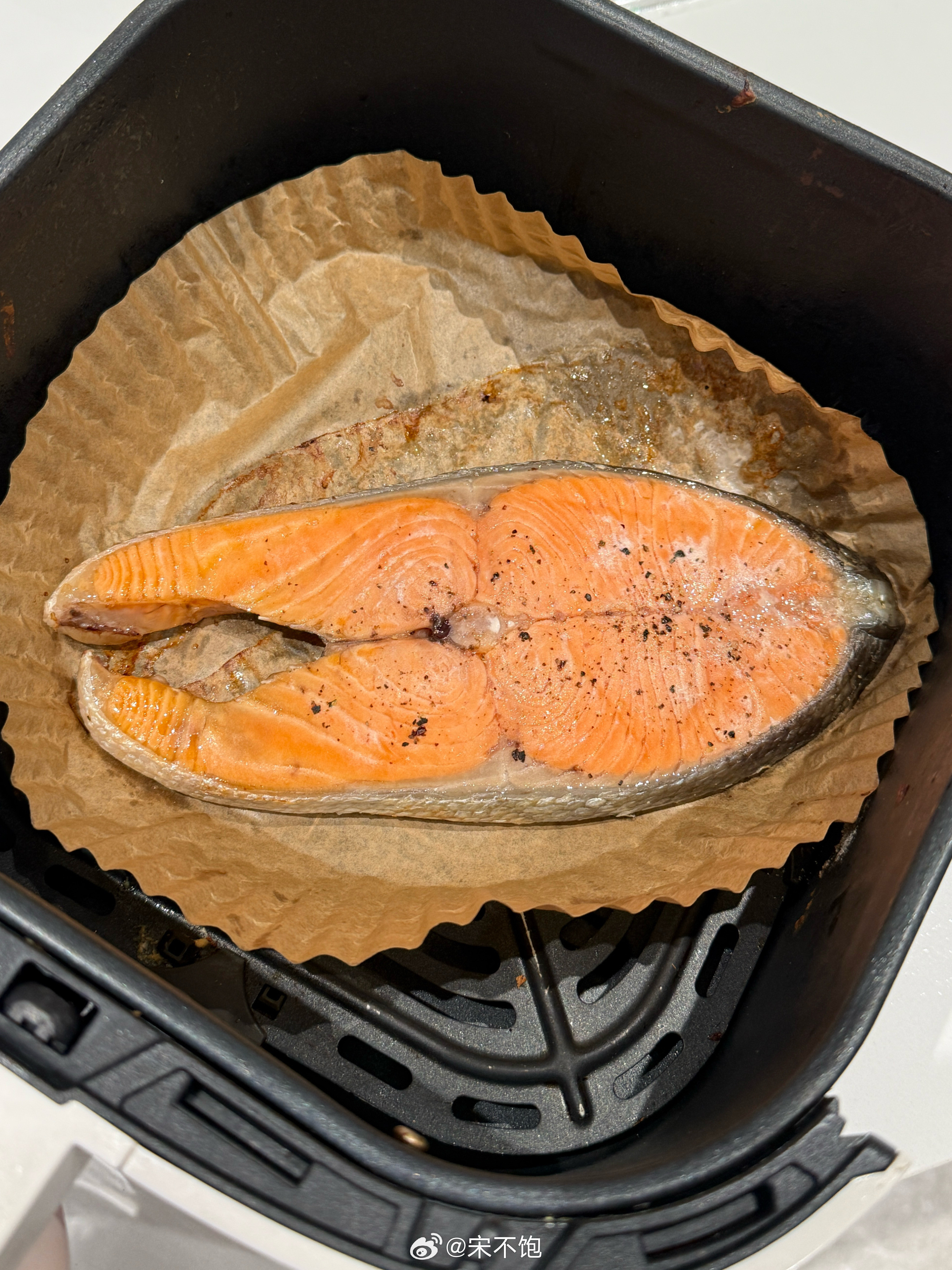 做点烤三文鱼排在家吃上漂亮饭咯