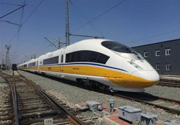 11月下旬开始！我国铁路车次新增X字头最高时速350公里以上国铁集团宣布，
