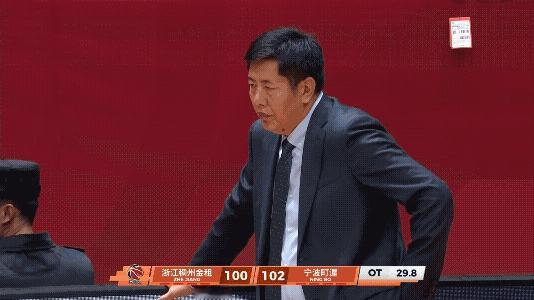 丁伟教练说实话还是在俱乐部当个副总兼任领队比较合适，但是作为强队主教练其实没什么