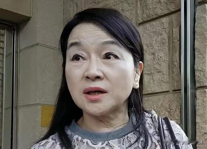 黄国昌今突然下午窜访美国黄国昌这操作也太离谱了！都快卸任了，突然跑去美国，说