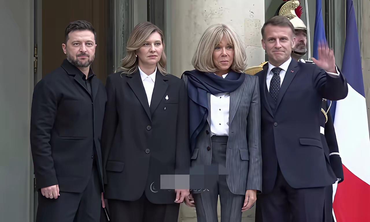 对比一下司机老婆跟马克龙老婆，马克龙老婆怎么没长脖子？别说人老了就没脖子了，人