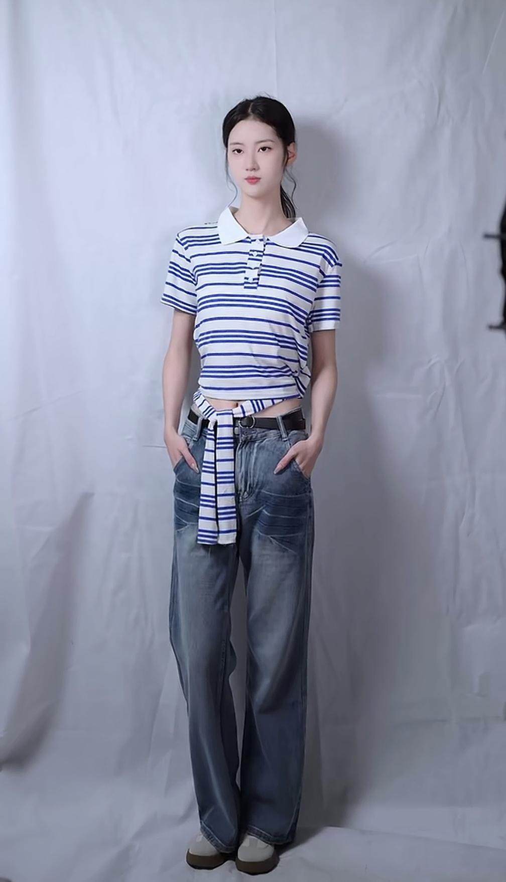 两双插兜的美女