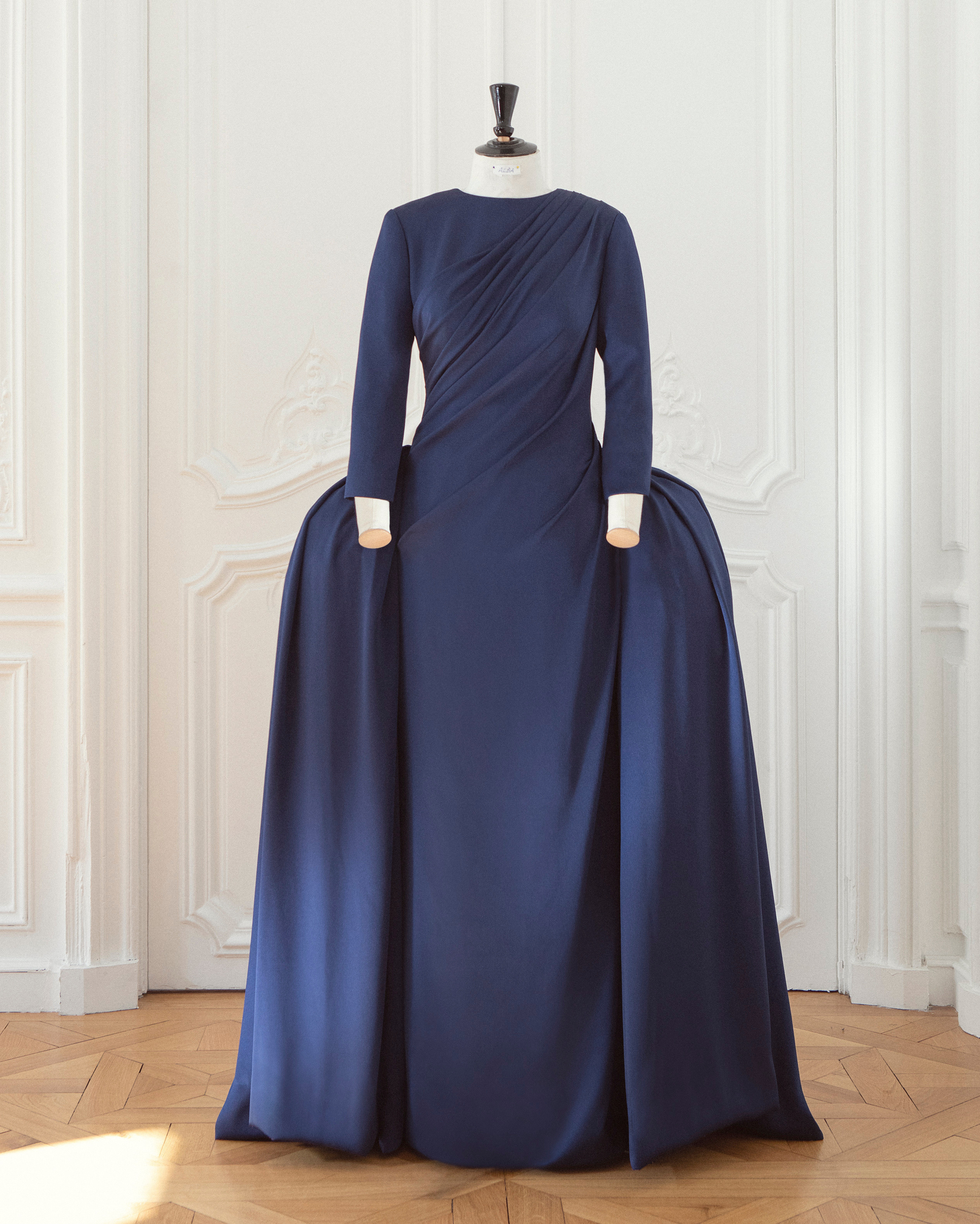 DiorinVenezia82女装系列正式发布前，Jonatha