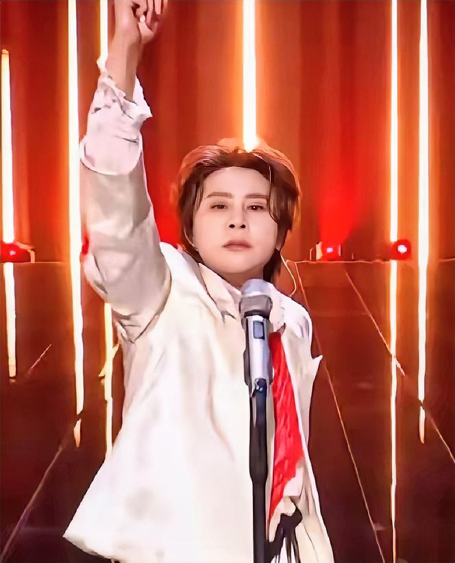 终于知道王濛为什么挂脸了不是说她性格天生这样，也不是她不喜欢浪姐这个节目，而