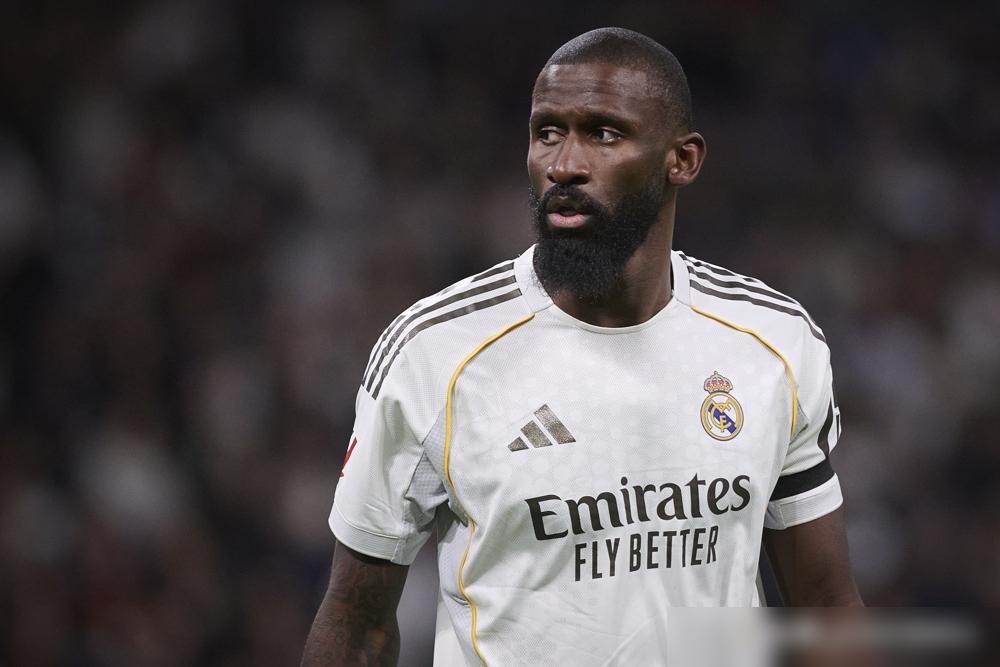 皇马花了两年，终于搞懂一件事：姆巴佩不是插头，是癌细胞。你没看错，40个进球