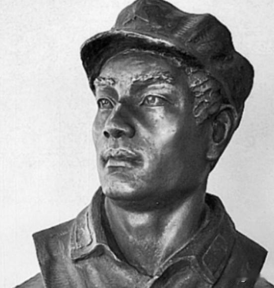 1930年，红军军委书记罗南辉被捕，敌人还没有用刑，他自己就先招了，为了试探他，