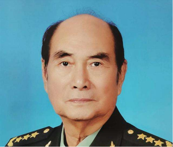 1996年冬天，山西五台山遭遇极为罕见暴风雨。此时70岁的张万年将军得知，有一战