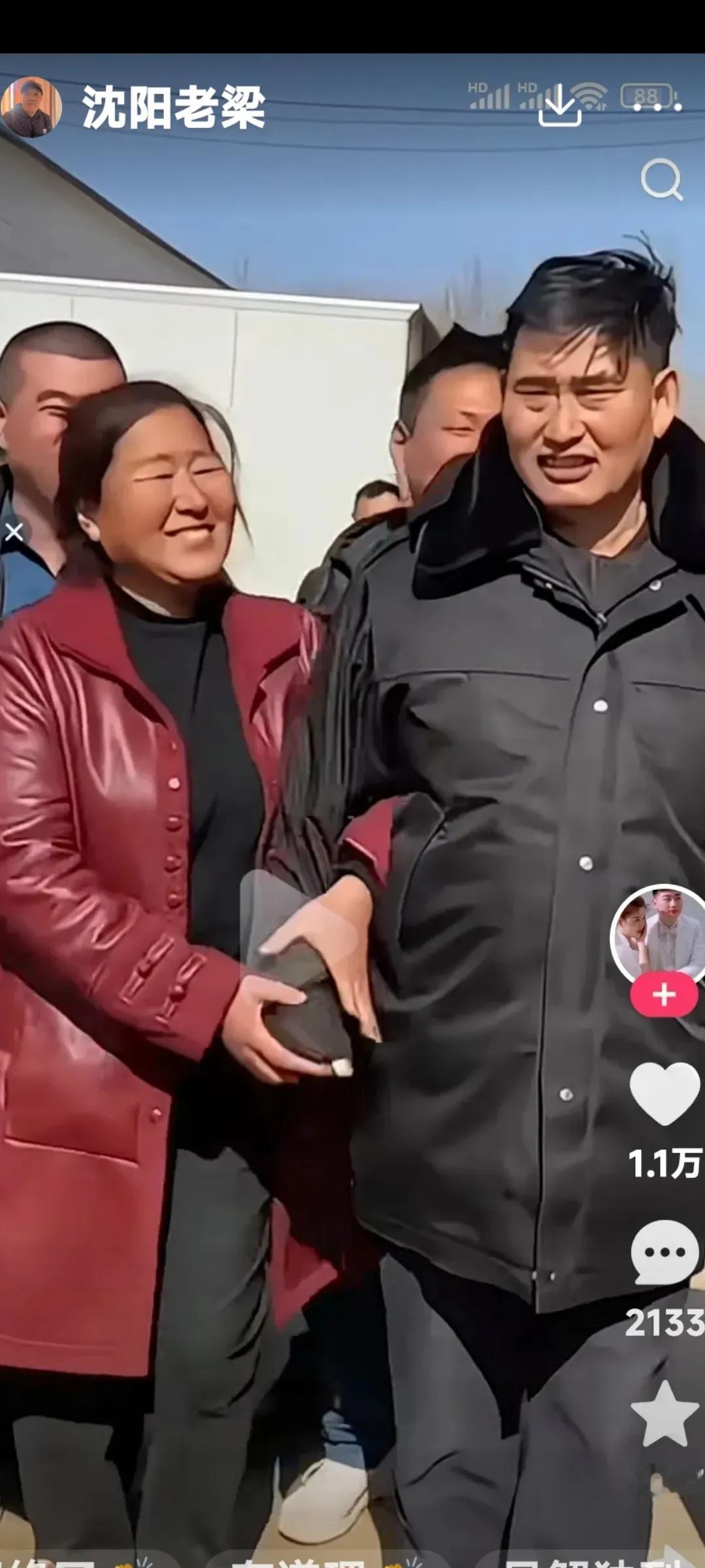 有以下几个原因可以证明朱之文是农民中的成功者。他的嗓音，他的音乐天赋。通