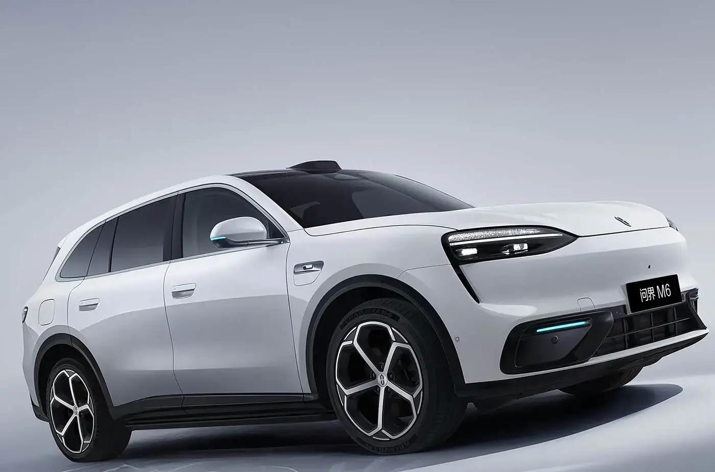 3月14日AWE2026展会上，华为突然亮出问界M6内饰官图，这款主打年轻人的中