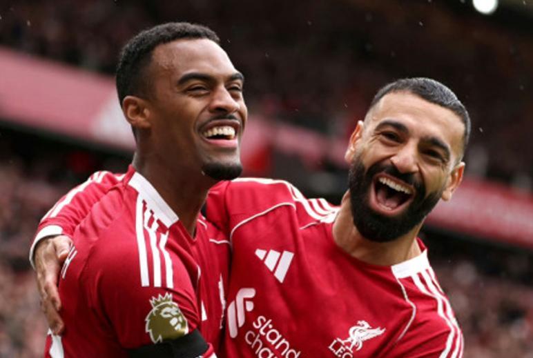 利物浦2-1埃弗顿，英超5连胜，3大事实不得不提！1，英超5场全胜。本轮比赛，