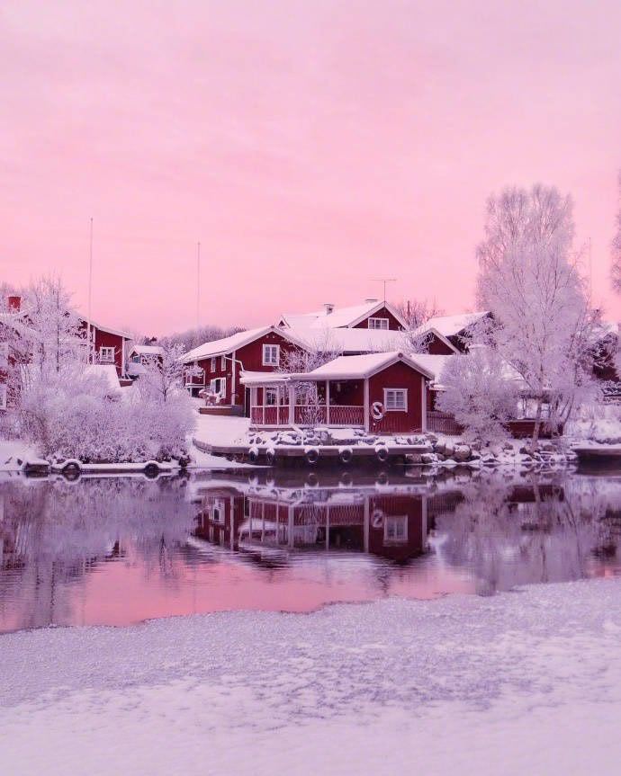 【这里是冰岛】仿佛全世界都在下雪，北欧冬日的暮色，美如仙境。