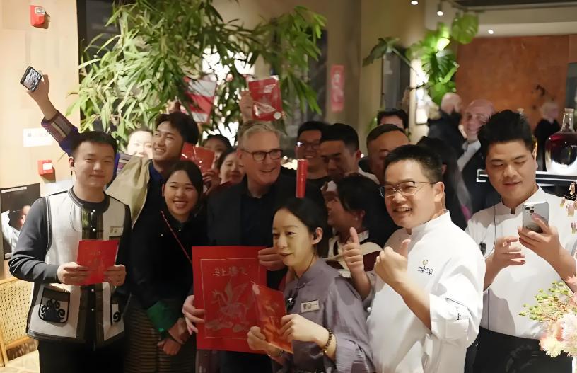 英国首相访华太意外！没选烤鸭改吃云南菜，13道菜单全曝光，这顿云南菜特色菜品菜品