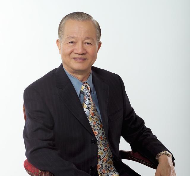 曾仕强先生对台湾未来的预言：“台湾会由一位出人意料的人物，以一种始料不及的方式解