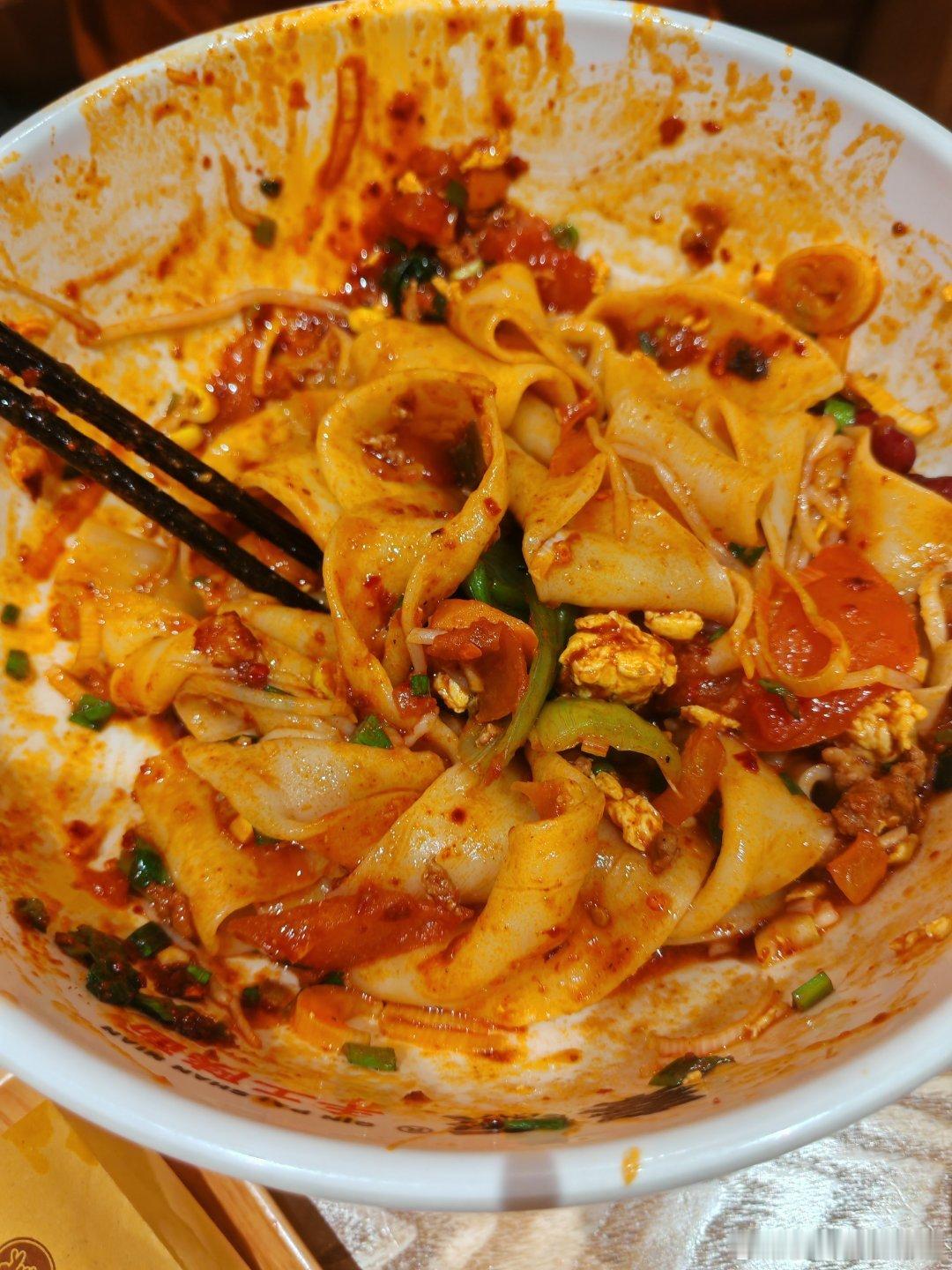 中午吃面，味道还不错。