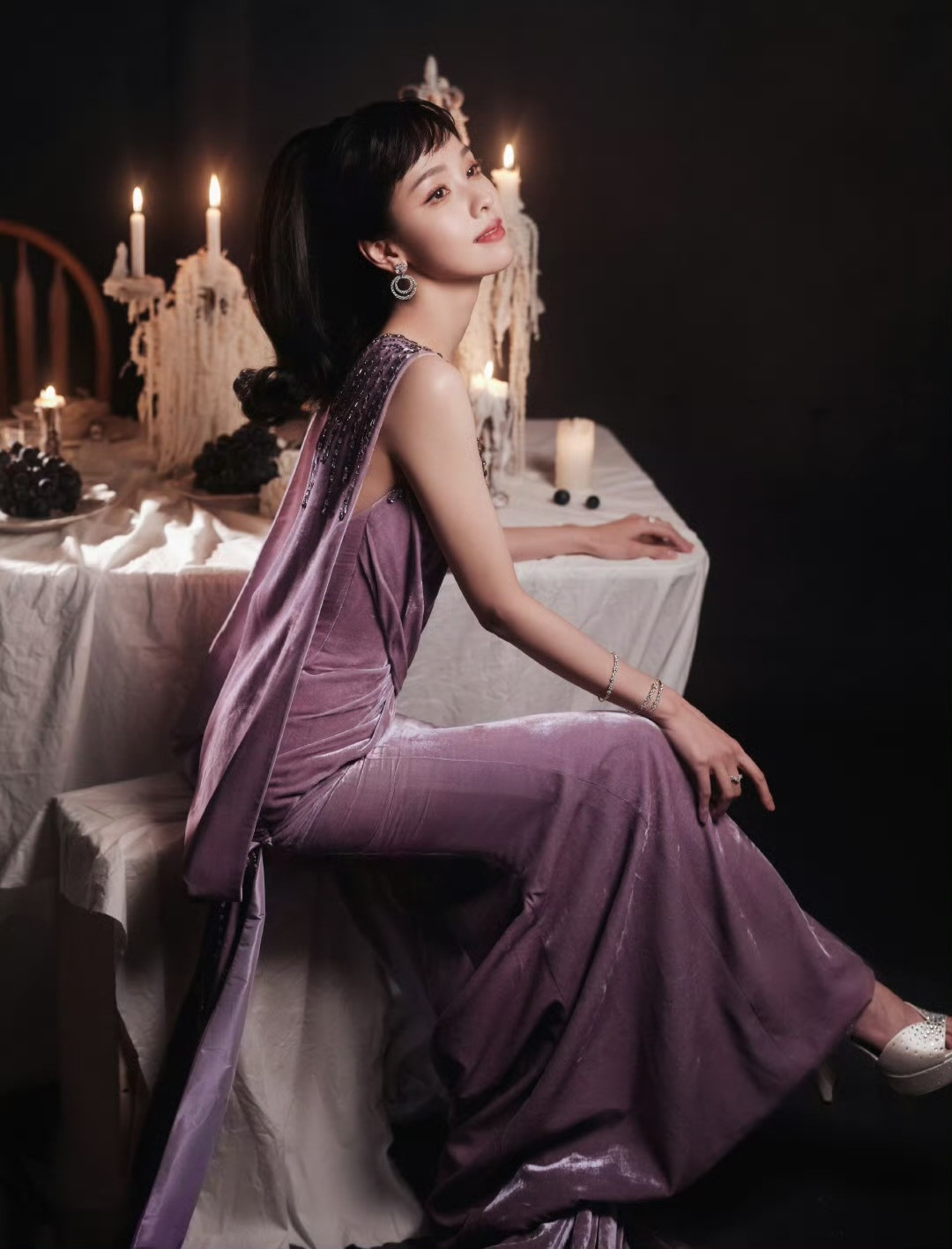 娱乐陈都灵暗夜魔女晚宴​​​好美好高级陈都灵暗夜魔女造型​​​​