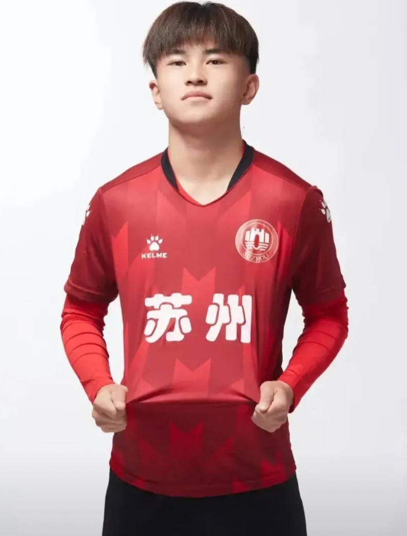 我严重怀疑，苏州这次赢球，不是因为昆山球场太高级，也不是因为运气，而是因为苏州考
