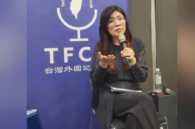 郑丽文：如当选国民党主席愿和北京对话郑丽文在国民党主席选举中，强调党要守护台