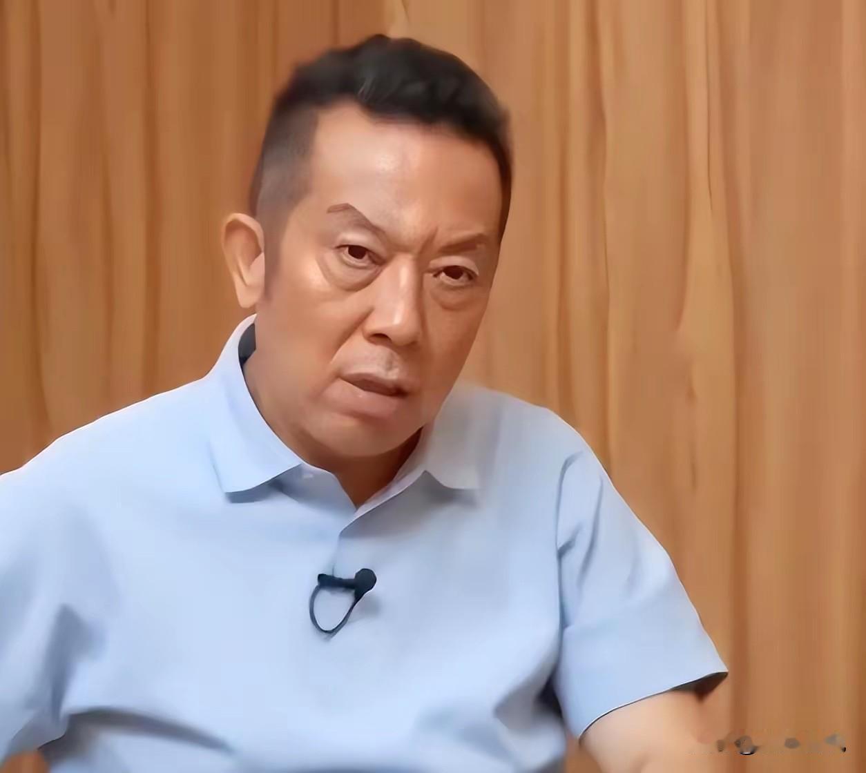 贾国龙真的每一步都踩在错误的点上！现在他又被大v理记利用了，说“西贝倒闭”的