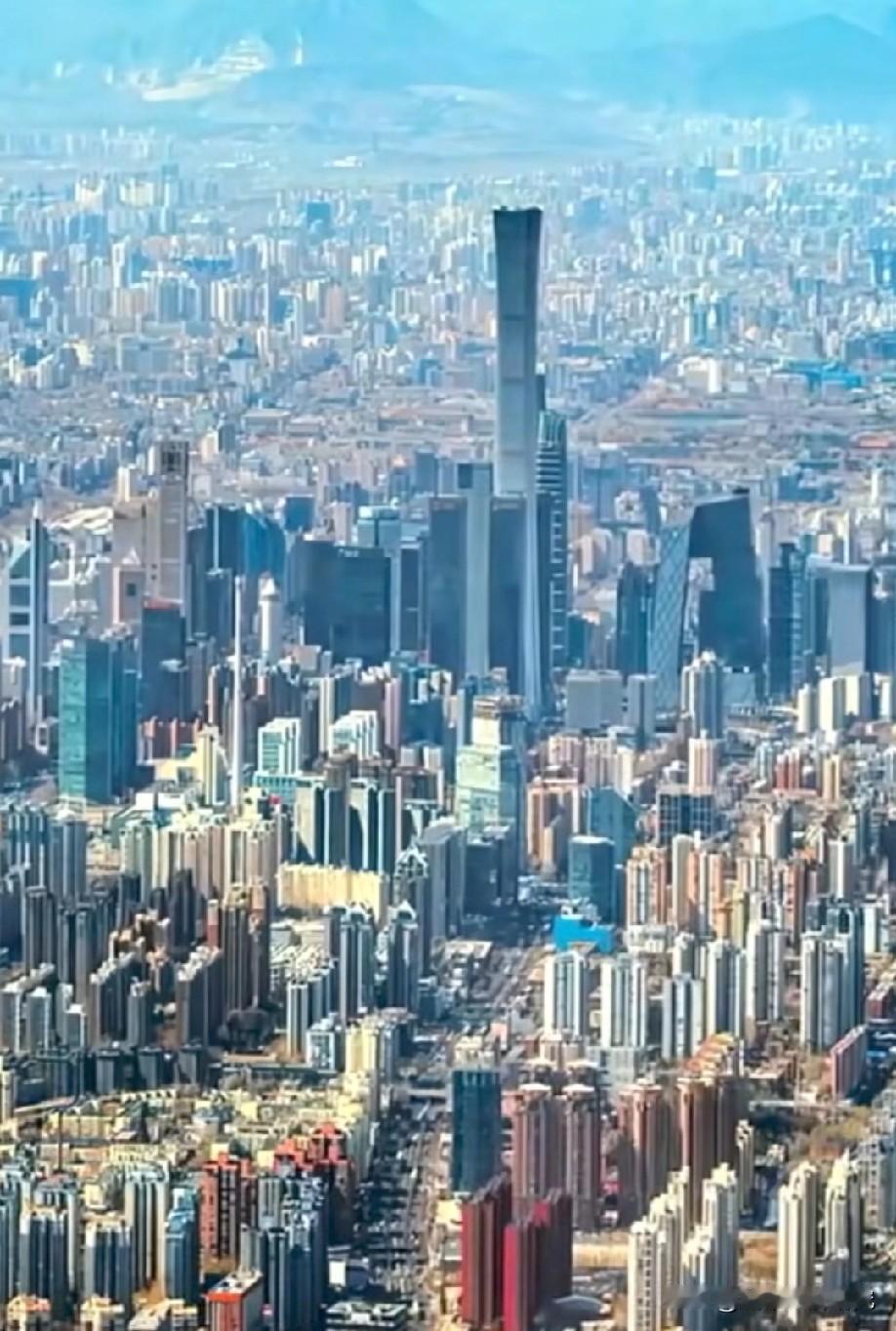我国首都北京前三季度经济数据公布了，北京前三季度GDP总量38415.9亿元人民