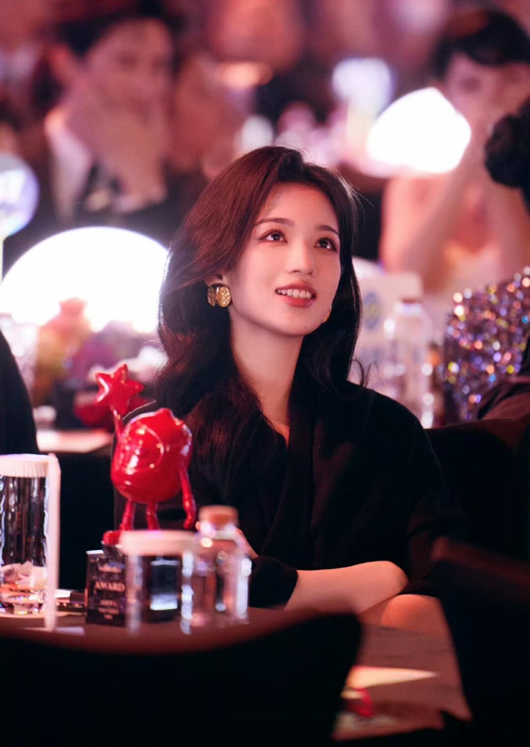 代露娃✖️尖叫之夜·一个字：美被代露娃美迷糊了