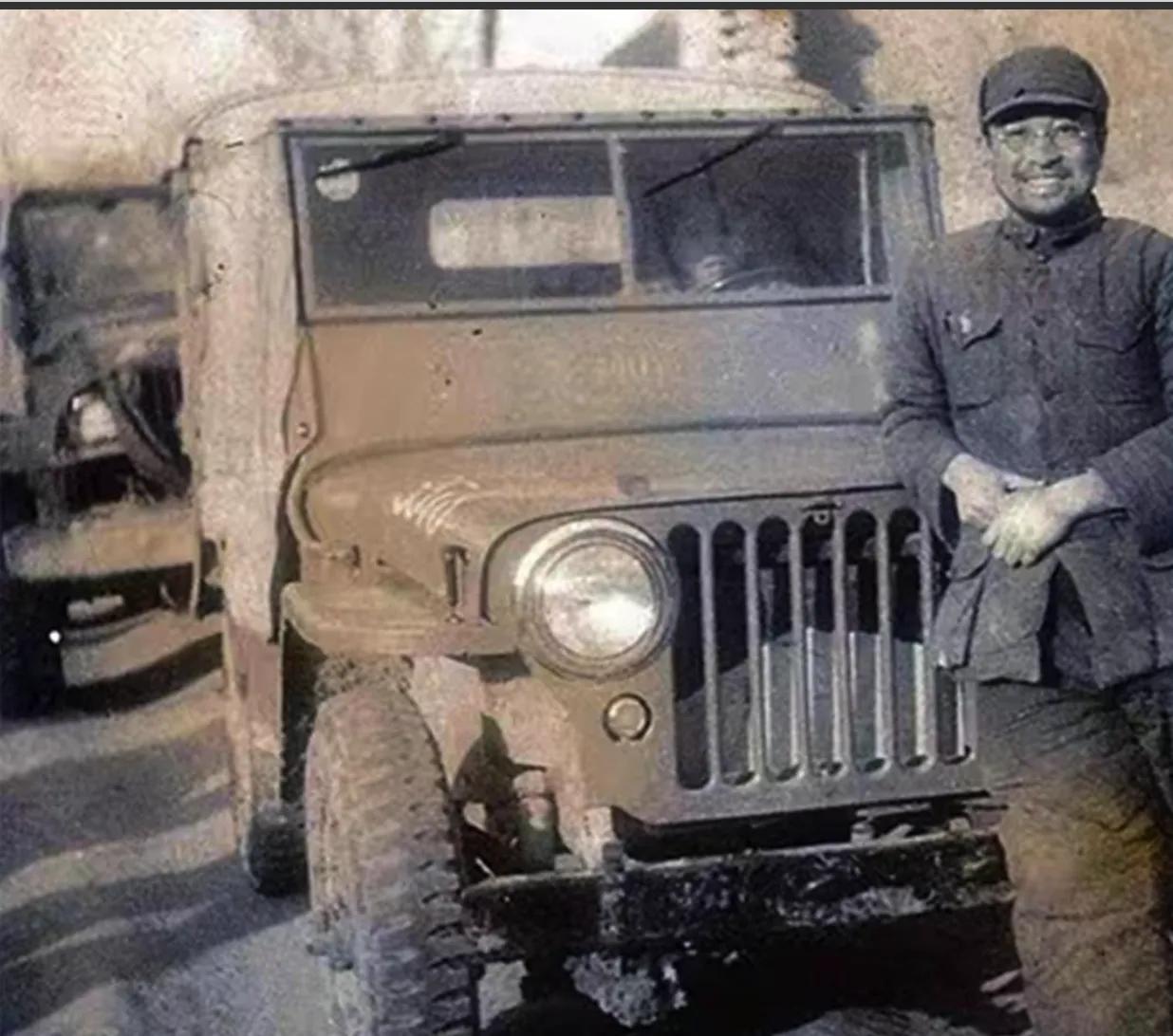 1940年代，一次战前会议中途休息，刘伯承跟身边几个干部闲聊，突然冒出一句：“要