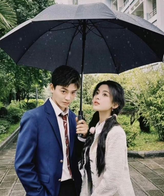 《偏偏宠爱》杨超越！《偏偏宠爱》一开始说的陈飞宇，现在没信了，最近一段时间女主