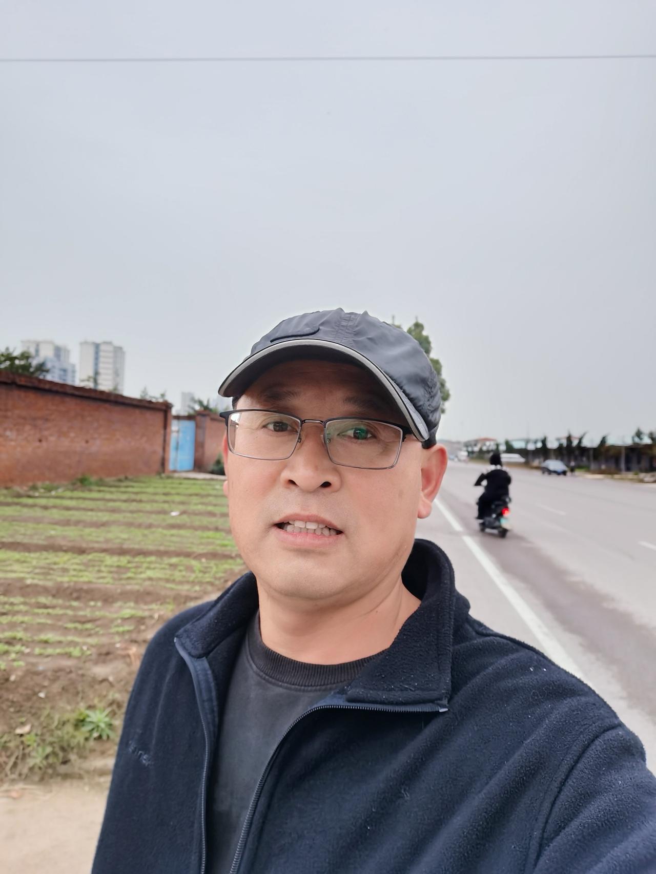 冬跑该注意什么？今年入冬早，提前气温骤降，爱好跑步的，也要进入冬跑了，冬跑是