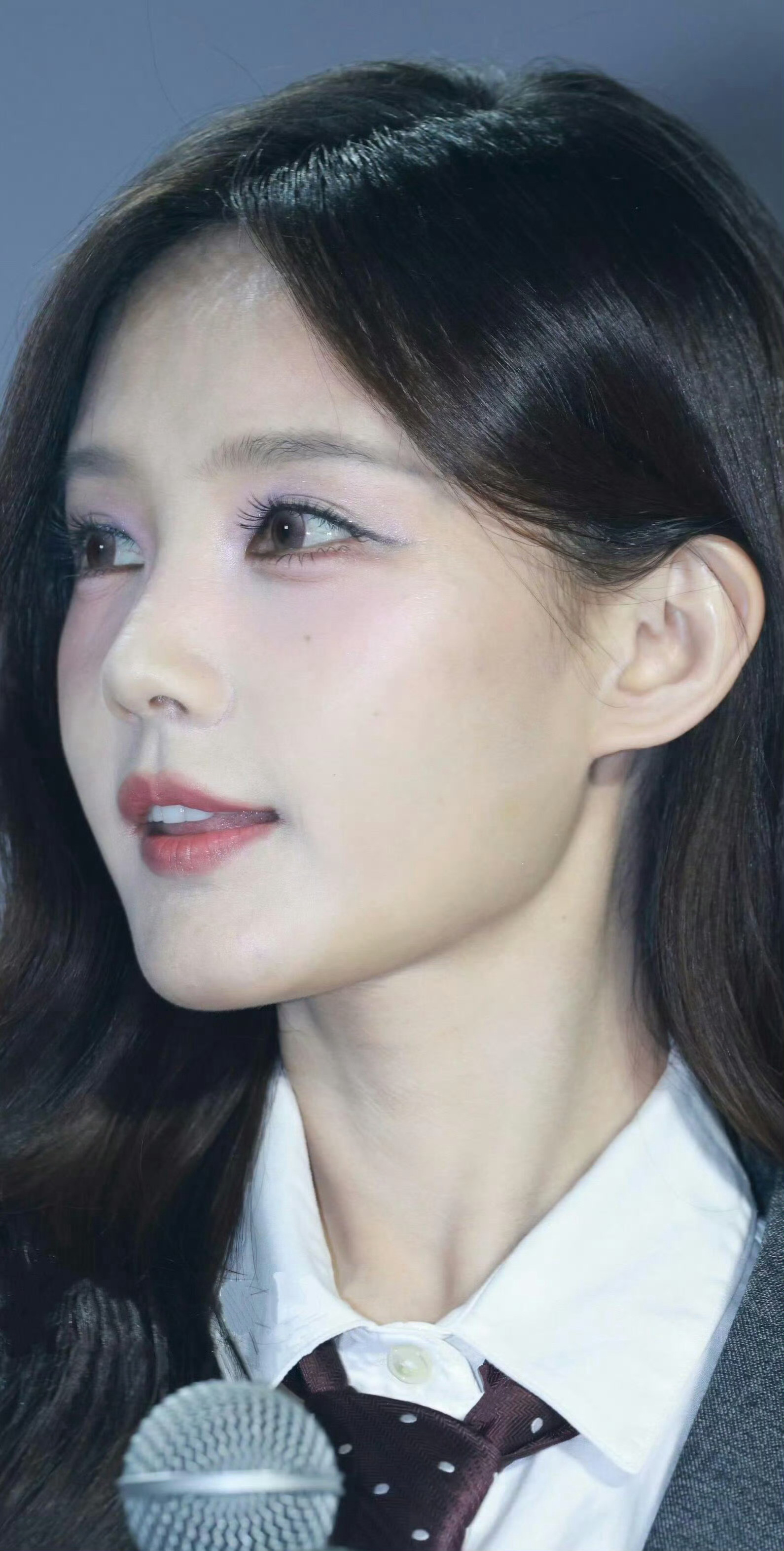 【李一桐】这可是怼脸生图啊这个伟大的皮肤质感我真的跪了李一桐好多妈妈​​​