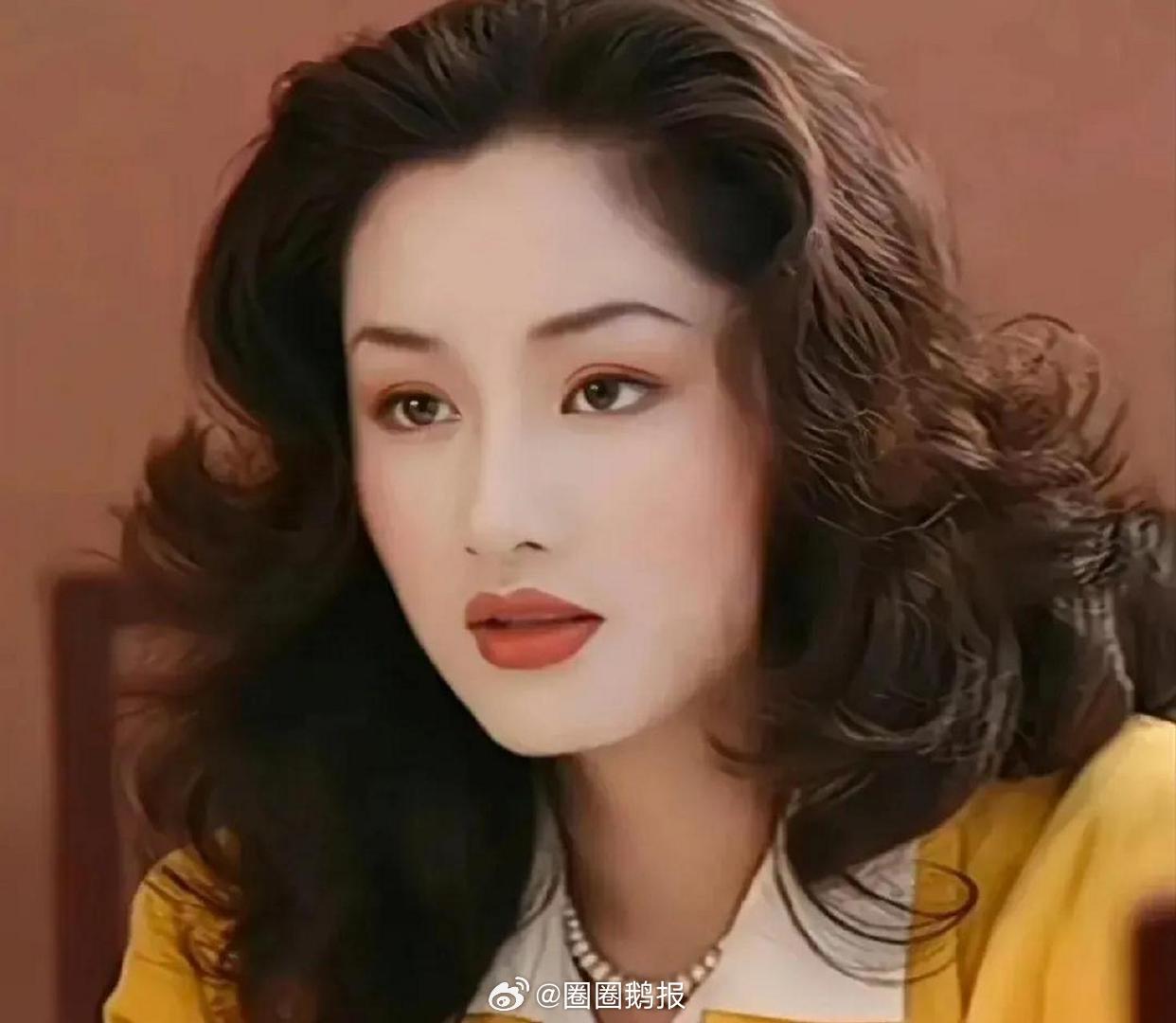 瞿颖早期瞿颖冷知识现在就是蹲瞿颖所有冷知识哈哈哈哈哈哈，怎么这么可爱啊！还