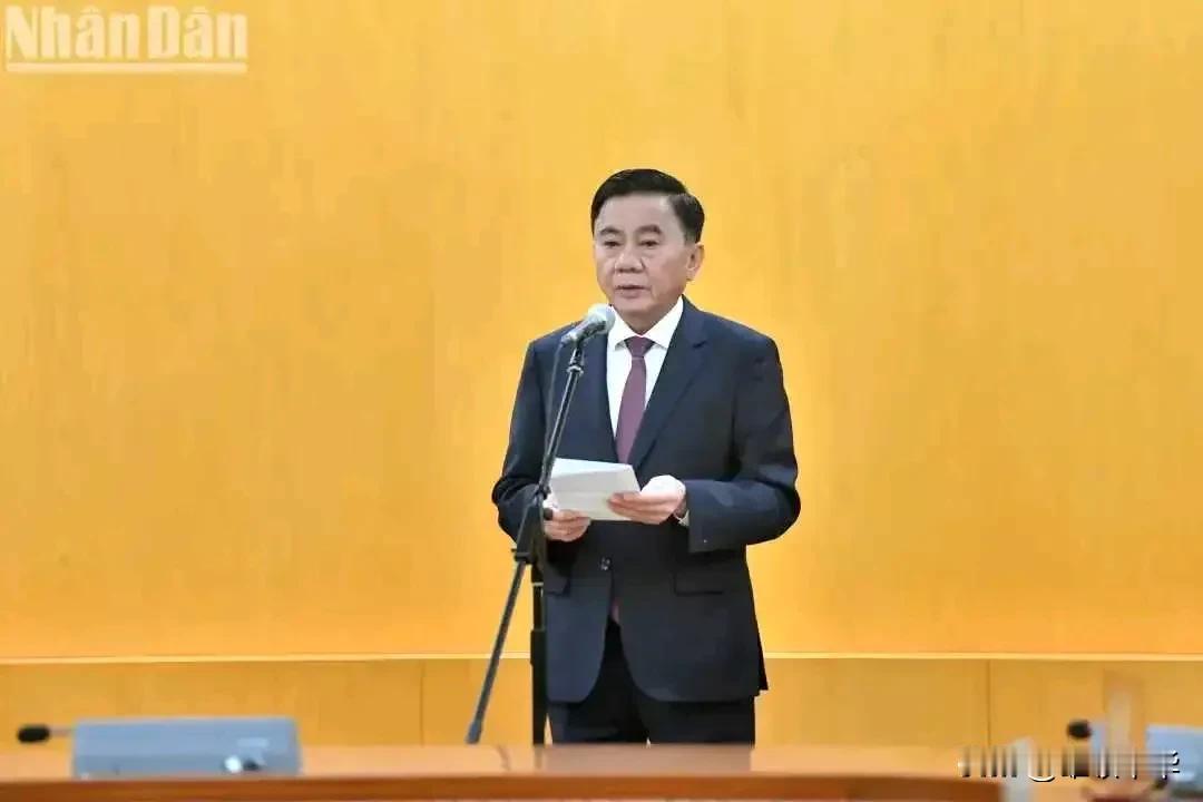 职务未变动，地位抬升，陈锦绣是越南第一位以常务书记进入越南最高级领导人行列的，与