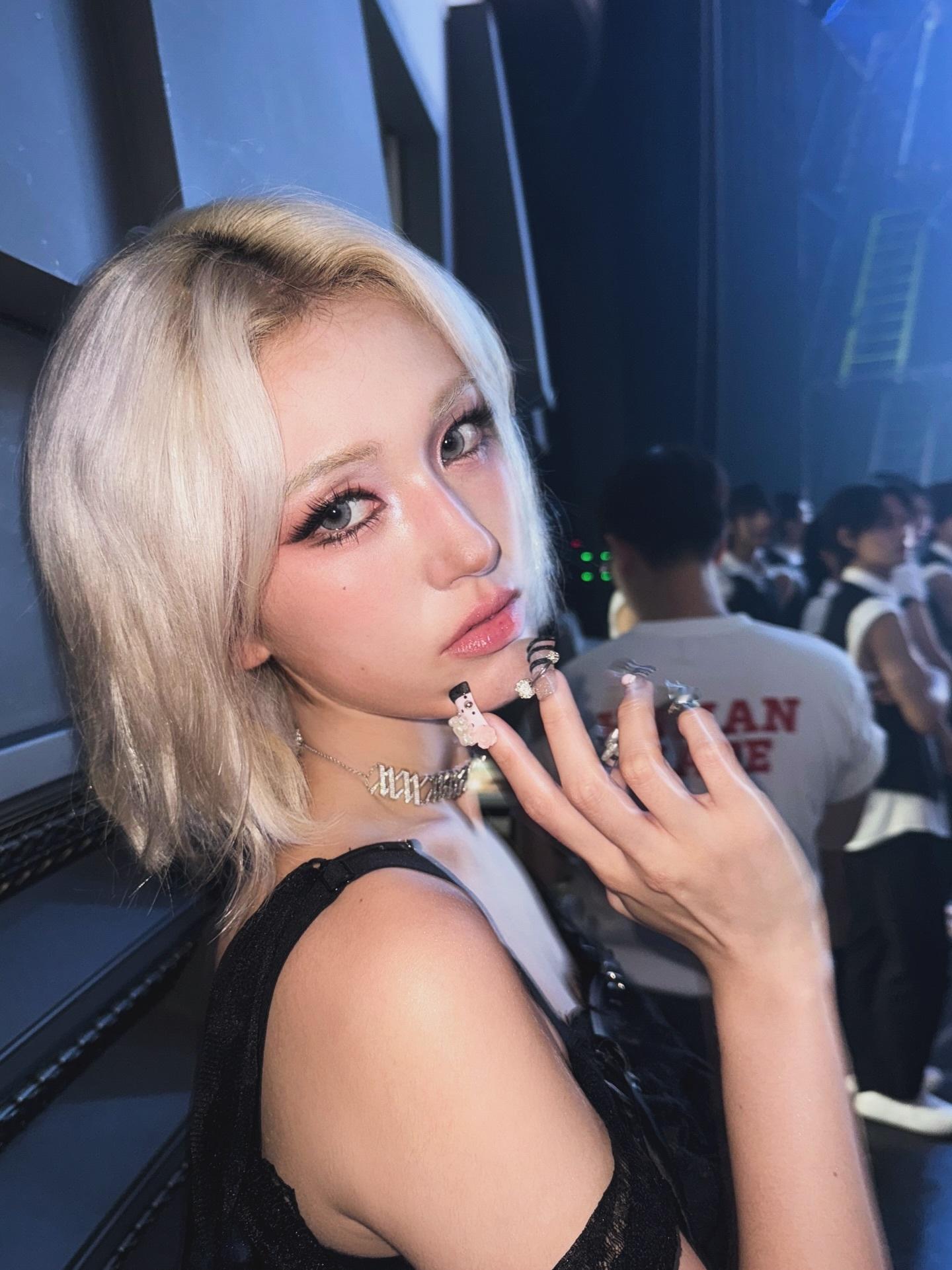 🖤🪞*Somi​​​