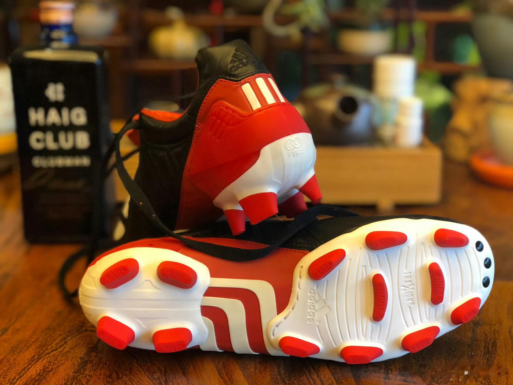 想买一双nikemaestrosg球鞋，全国经销商都没。无意进了一个直播间问