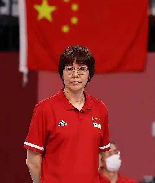 中国女排在兵强马壮的时候丢了东京奥运会冠军，而后，在错误的思想领导下边缘化朱婷淘