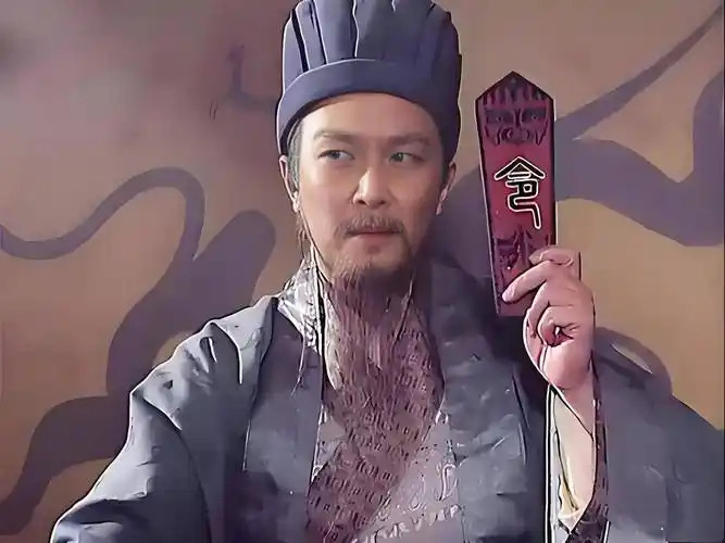 223年，刘备夷陵战败，白帝城托孤后病逝。消息传到南中，益州豪强雍闿立刻起兵反叛