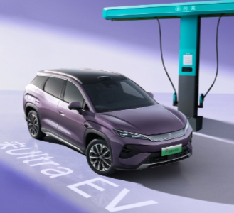 比亚迪这波，不是在打产品战，是在打“标准战”。