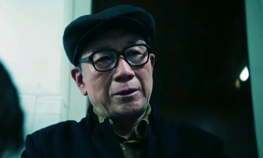 《扫毒风暴》师父邓建立下线！师娘的离世已让师父万念俱灰，一直帮助他的卢少骅又被盯
