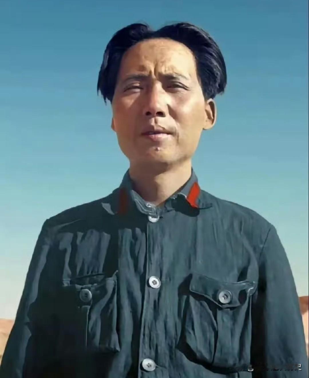 1936年，吴起镇，初抵陕北的毛主席，刚刚结束万里长征的艰辛跋涉。一路风餐露宿