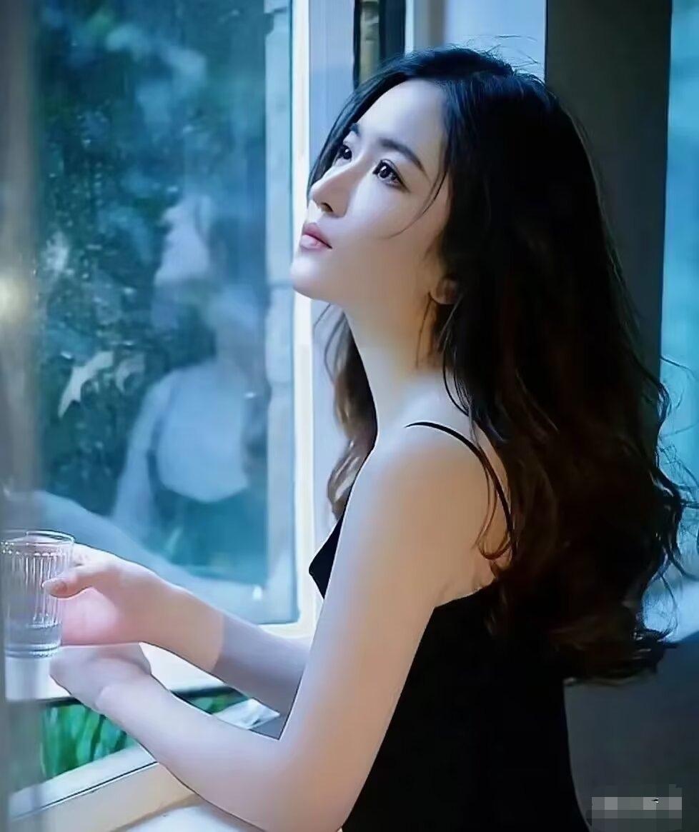 有人算了一笔账，按当下一年期定存挂牌利率0.95%算，存到这个数就可以躺平了！