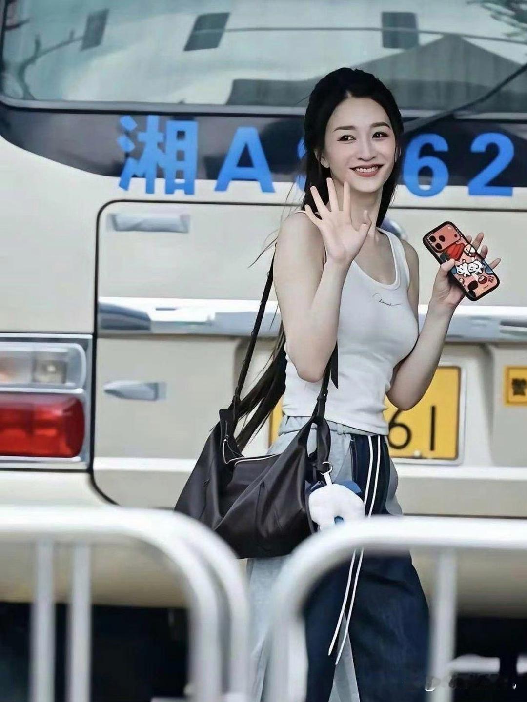 李小冉这身材，还真不是一般好啊！