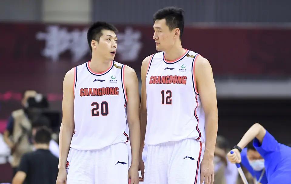 王洪泽还需要淬炼，跟杜锋和任骏飞比，他现在差距还很大王洪泽打世青赛时候很稚嫩