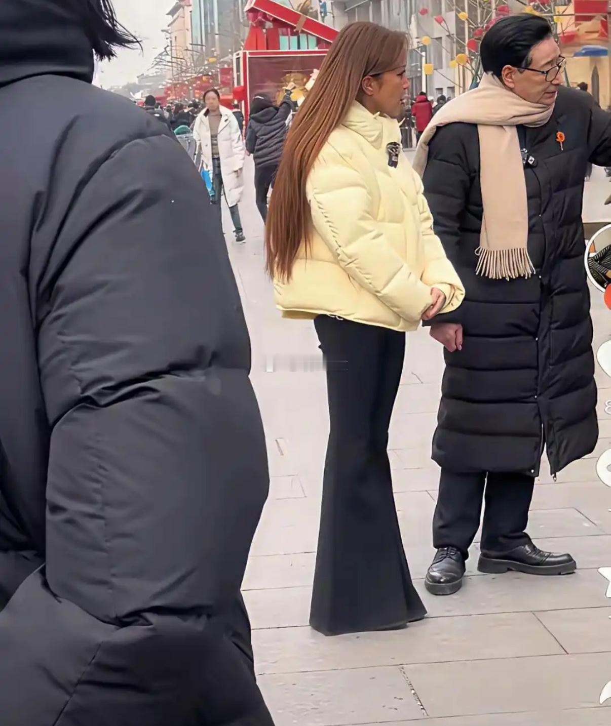 明星不化妆也是素人啊，顿时觉得自己也还好