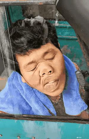 大妈说了啥，感觉含妈量极高