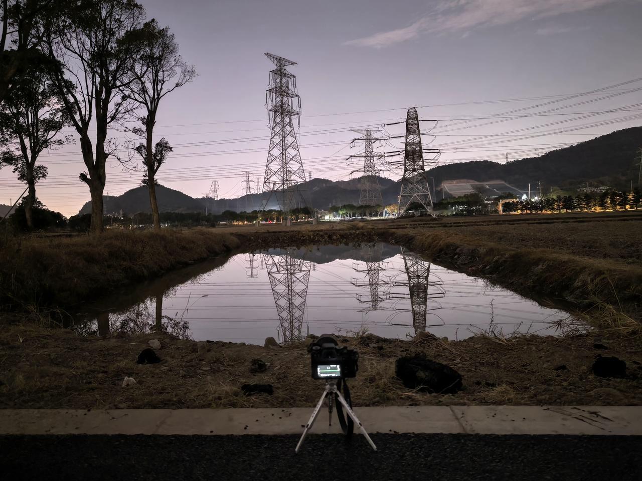 有没有觉得，昼间看起来平平无奇的那些，到了晚上却别有一番味道！夜摄