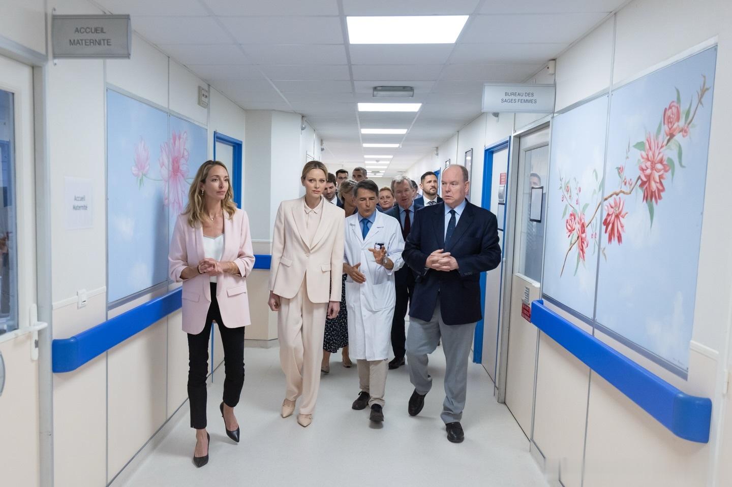 新闻2026.4.16摩纳哥亲王夫妇为格蕾丝王妃医院中心全翻新的妇产科大楼揭