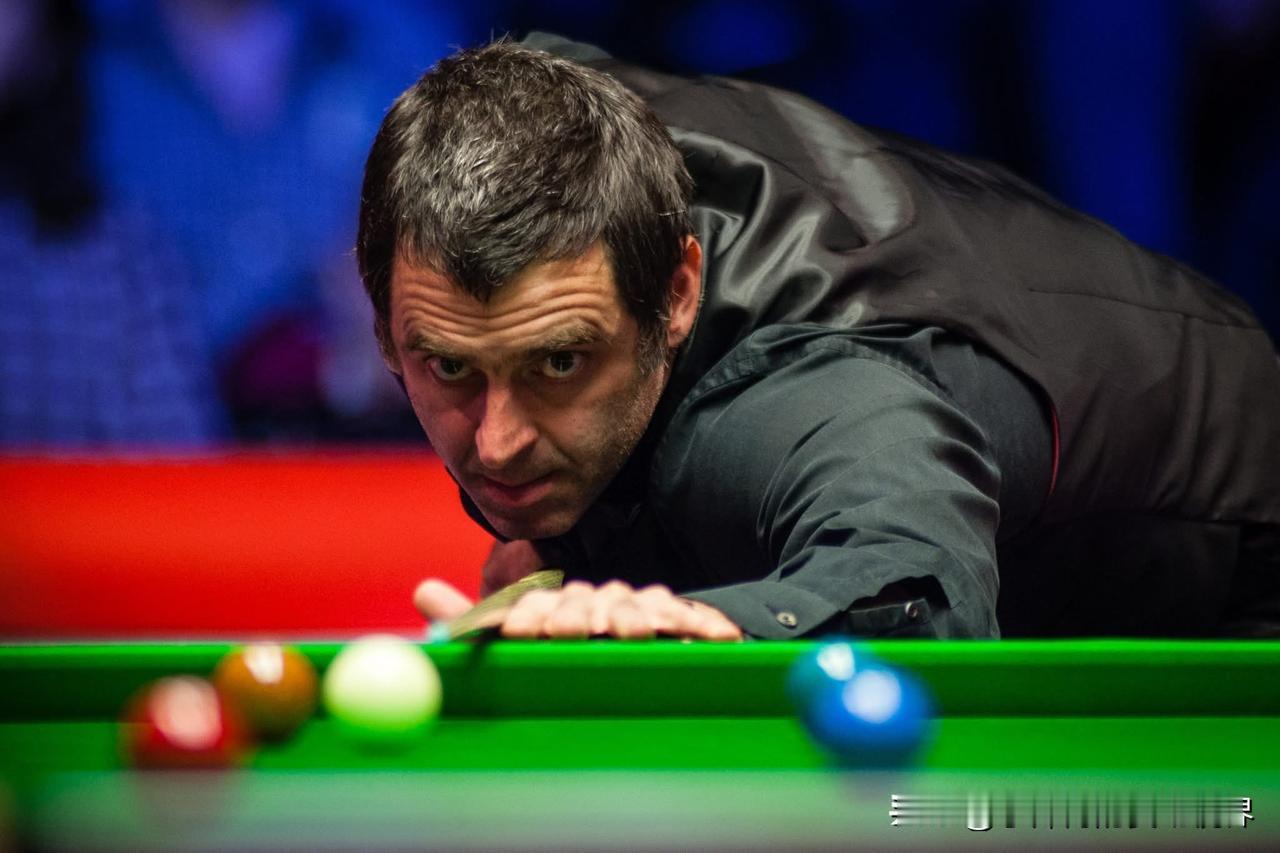 奥沙利文英锦赛首轮将迎战周跃龙，力争第九次夺得英锦赛冠军，继续刷新纪录，但摆在面