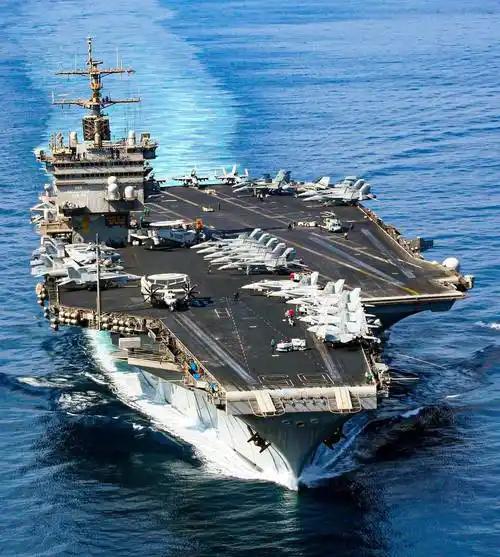 美伊这仗越打越凶，美国直接把第三艘航母派去中东增援，看着架势拉满，实则明眼人都能